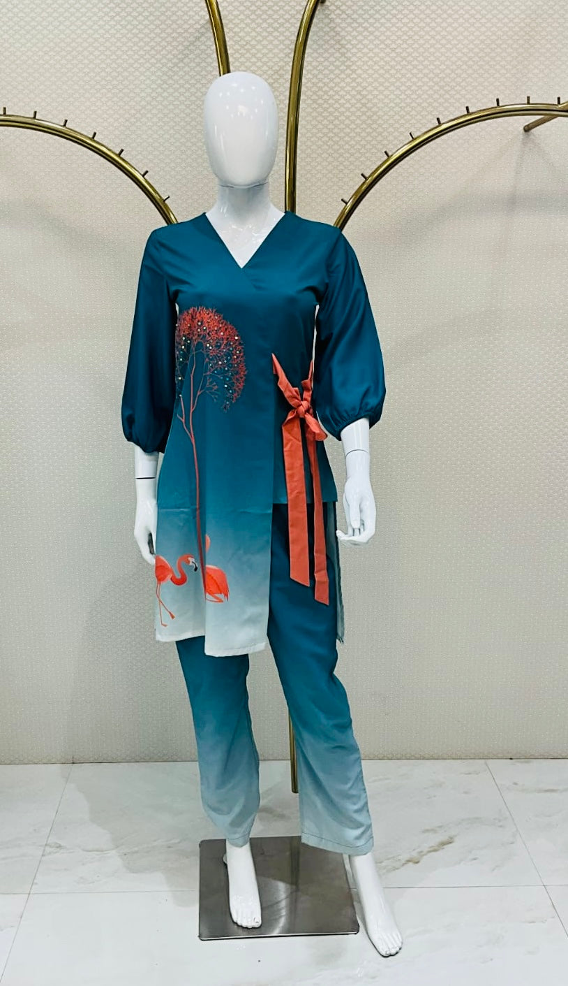 DUAL HUED TWO PIECE KURTI SET WITH ELBOW SLEEVES