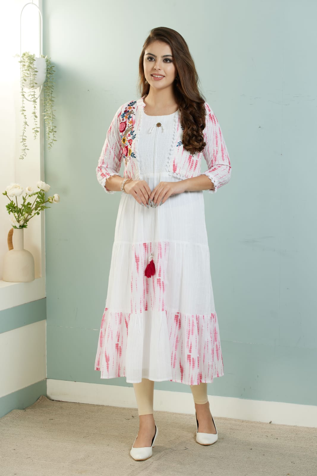 WHITE COTTON KURTI WITH AN OVERCOAT no