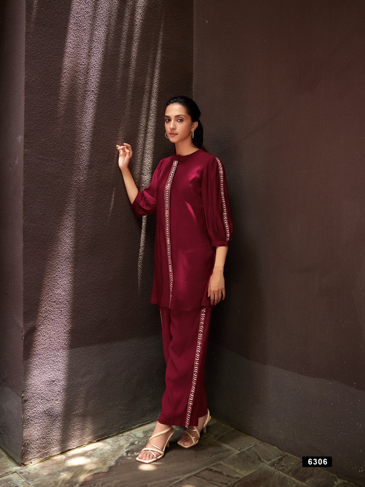MAROON CO ORD SET WITH HIGHLIGHTES SLEEVES AND NECKLINE