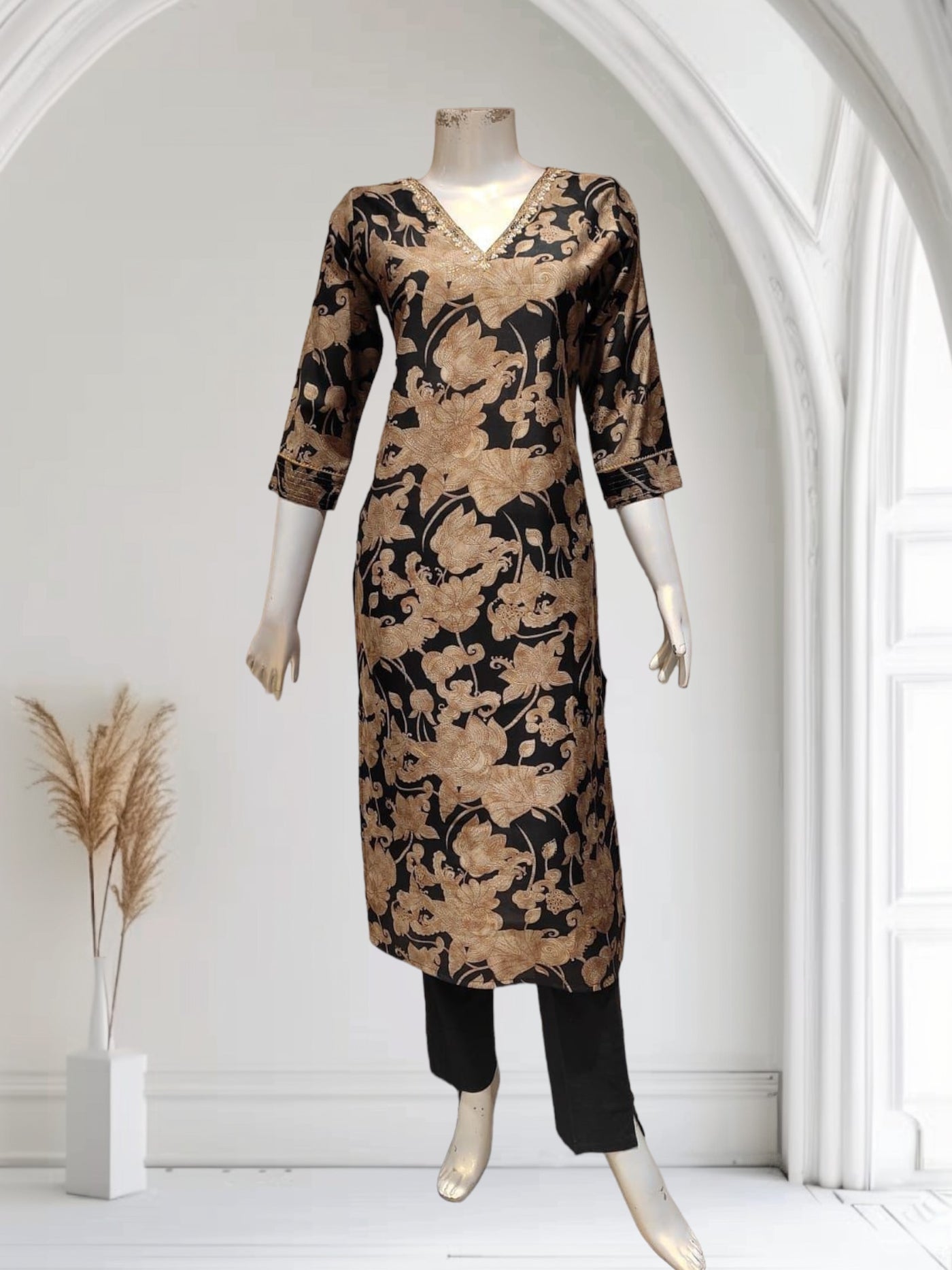 Elegant Black and Gold Floral Kurti