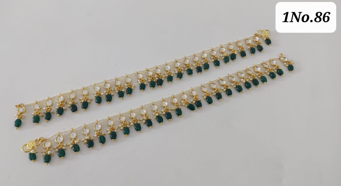 Green gemstone Kundan anklet