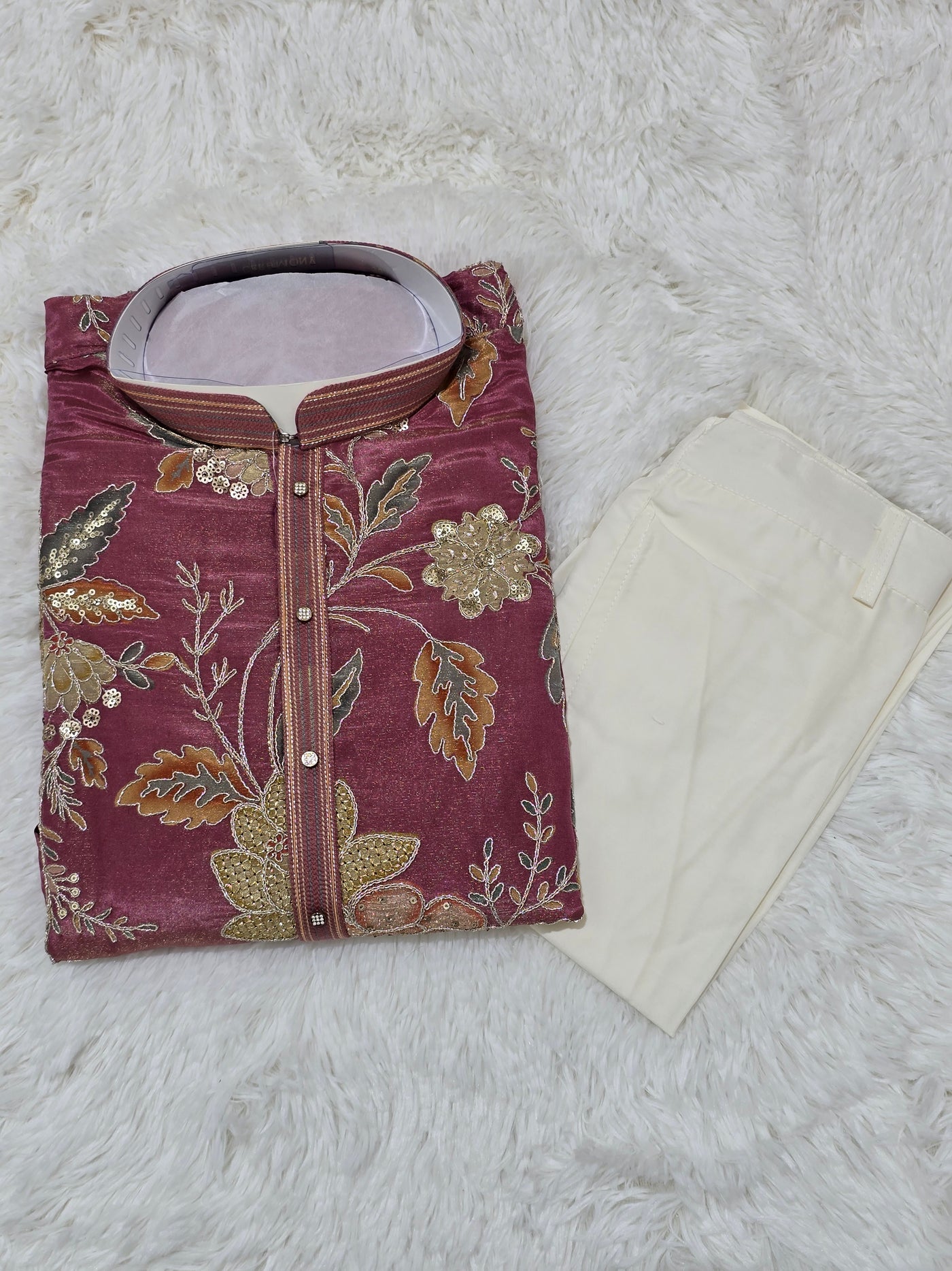 Men’s Magenta Floral Embroidered Kurta with White Pajama Se
