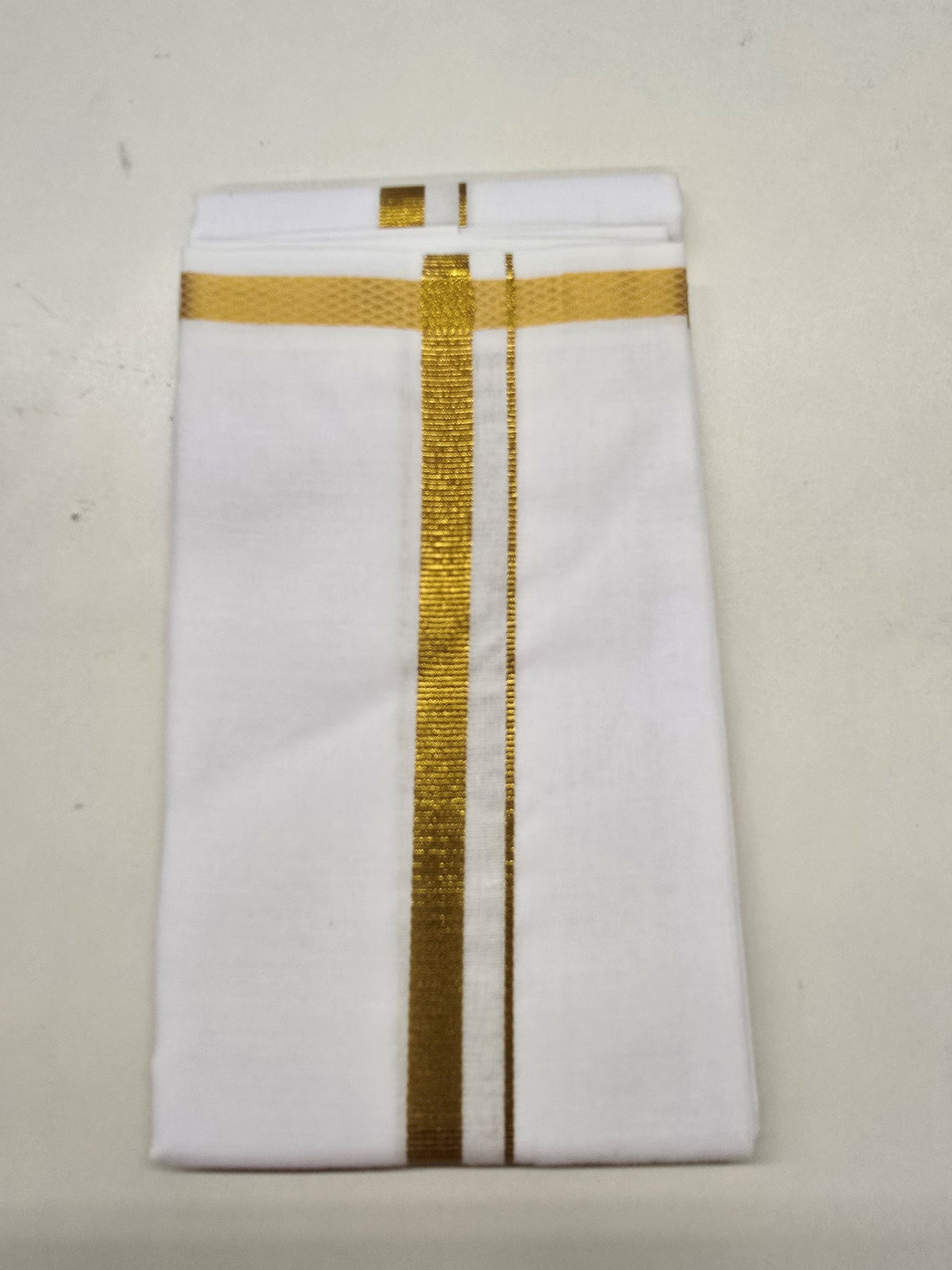 Elegant White Kanduva/Towel with Thin Golden Zari Border