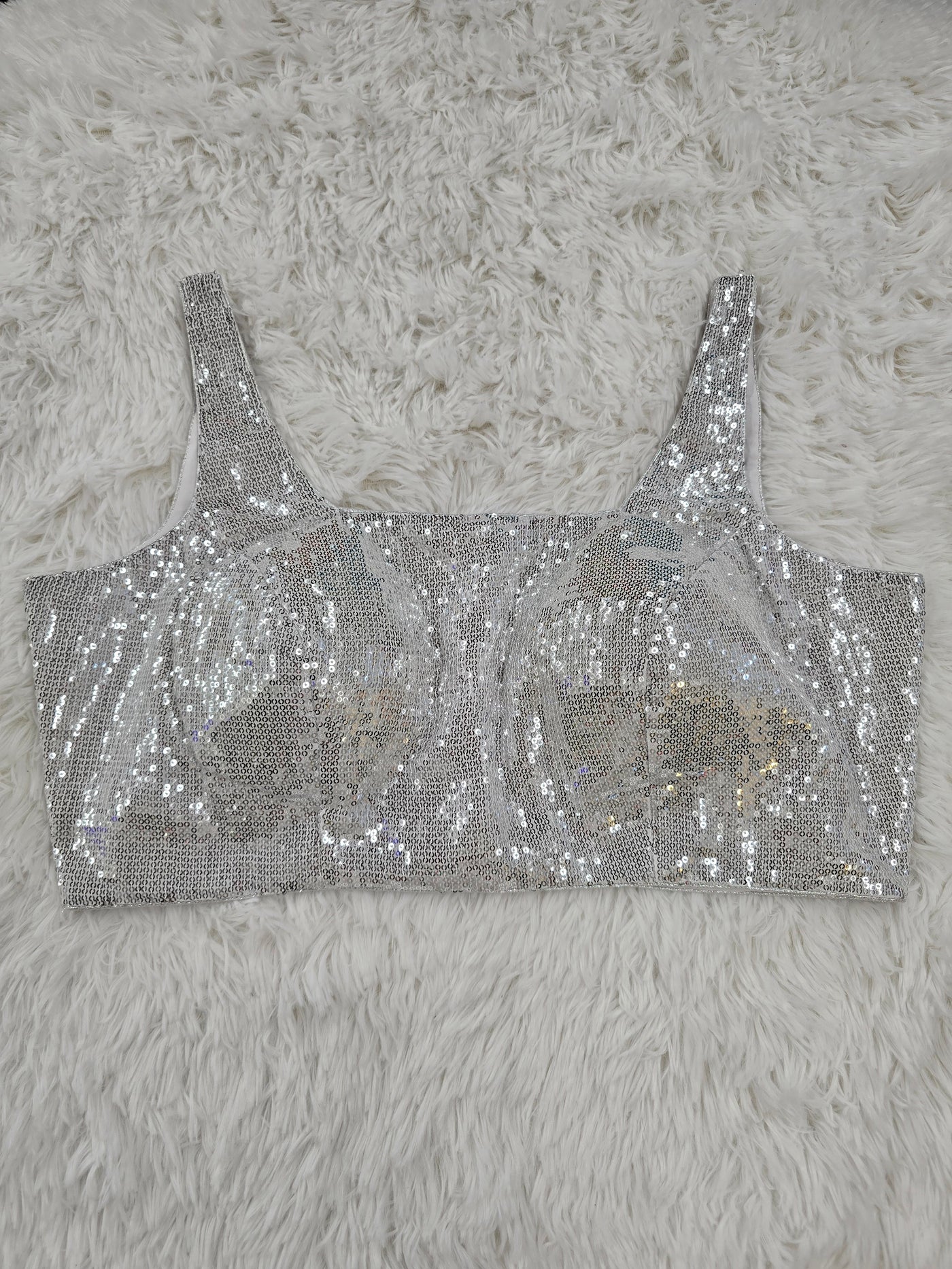 Silver Sequin Sleeveless Blouse with Back-Open Design