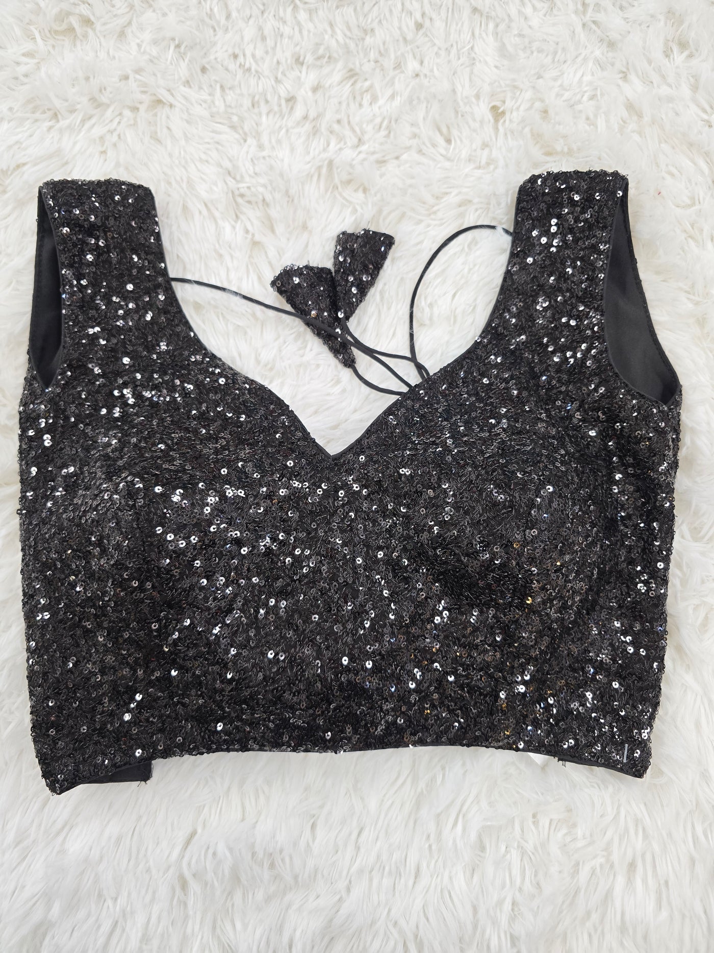 Black Sequin Sleeveless Blouse – Sweetheart Neckline & Extra Material for Sleeves