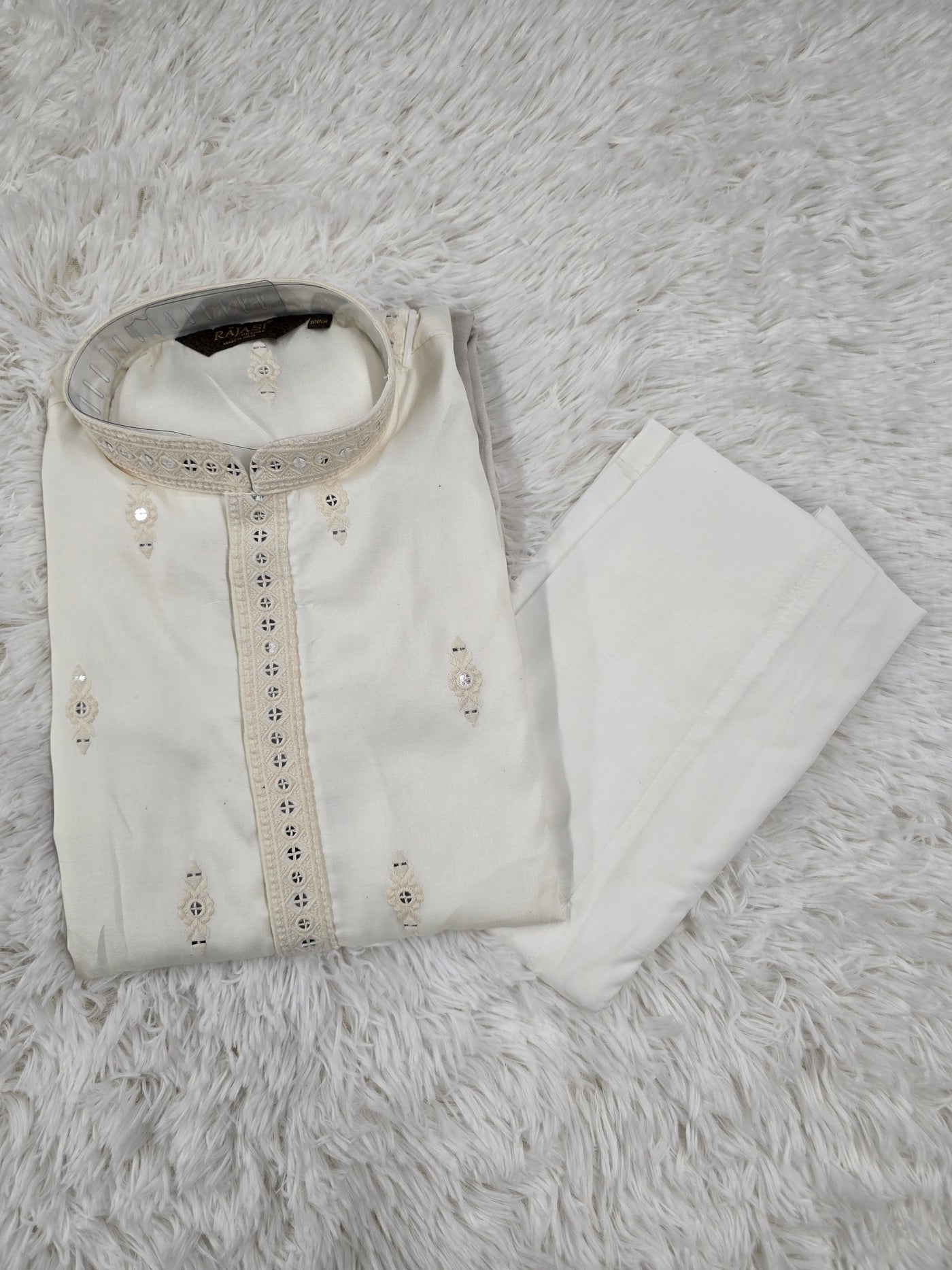 Men’s Off-White Embroidered Kurta Pajama Set with Subtle Gradient Finish