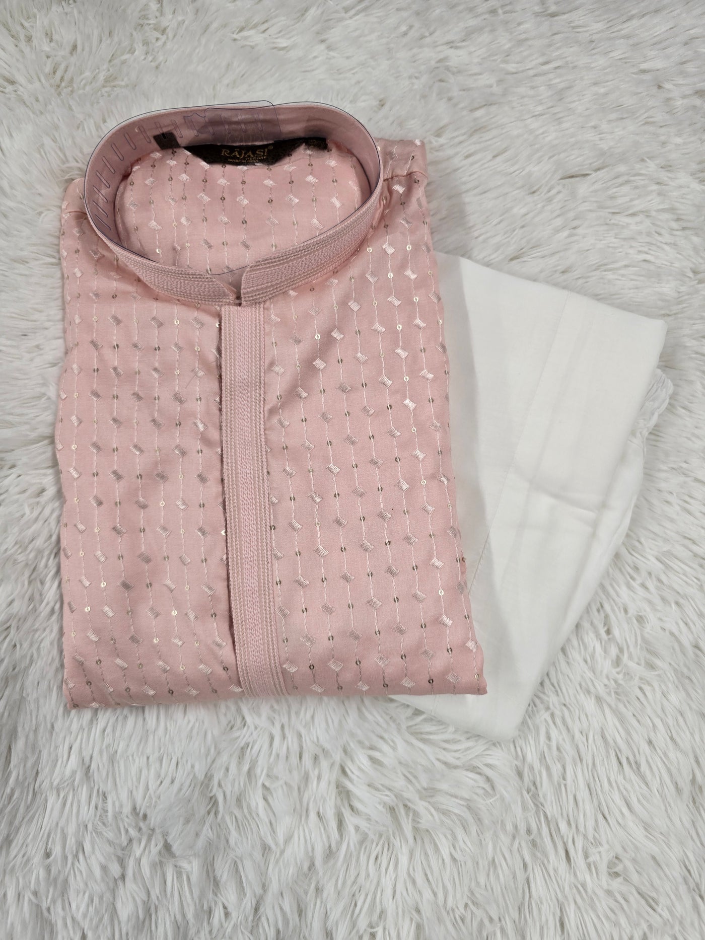 Men’s Light Pink Self-Thread Kurta with White Pajama
