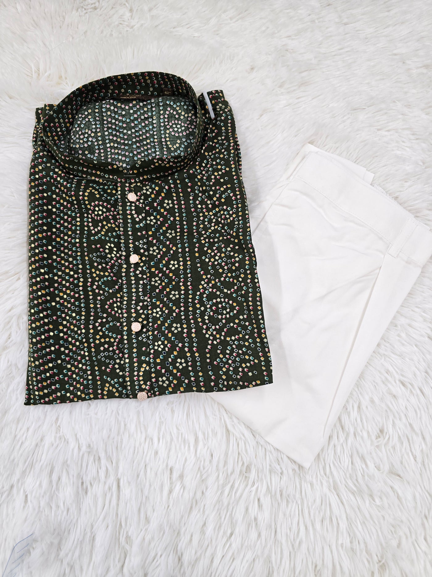 Men’s Dark Green Bandhani Print Kurta with Off-White Pajama