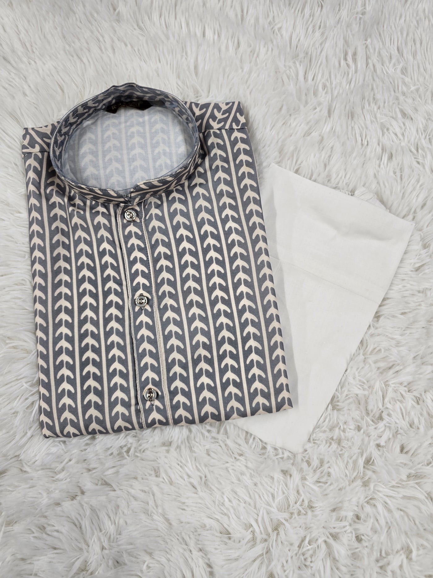 Boys Grey Printed Kurta Set with White Pajama