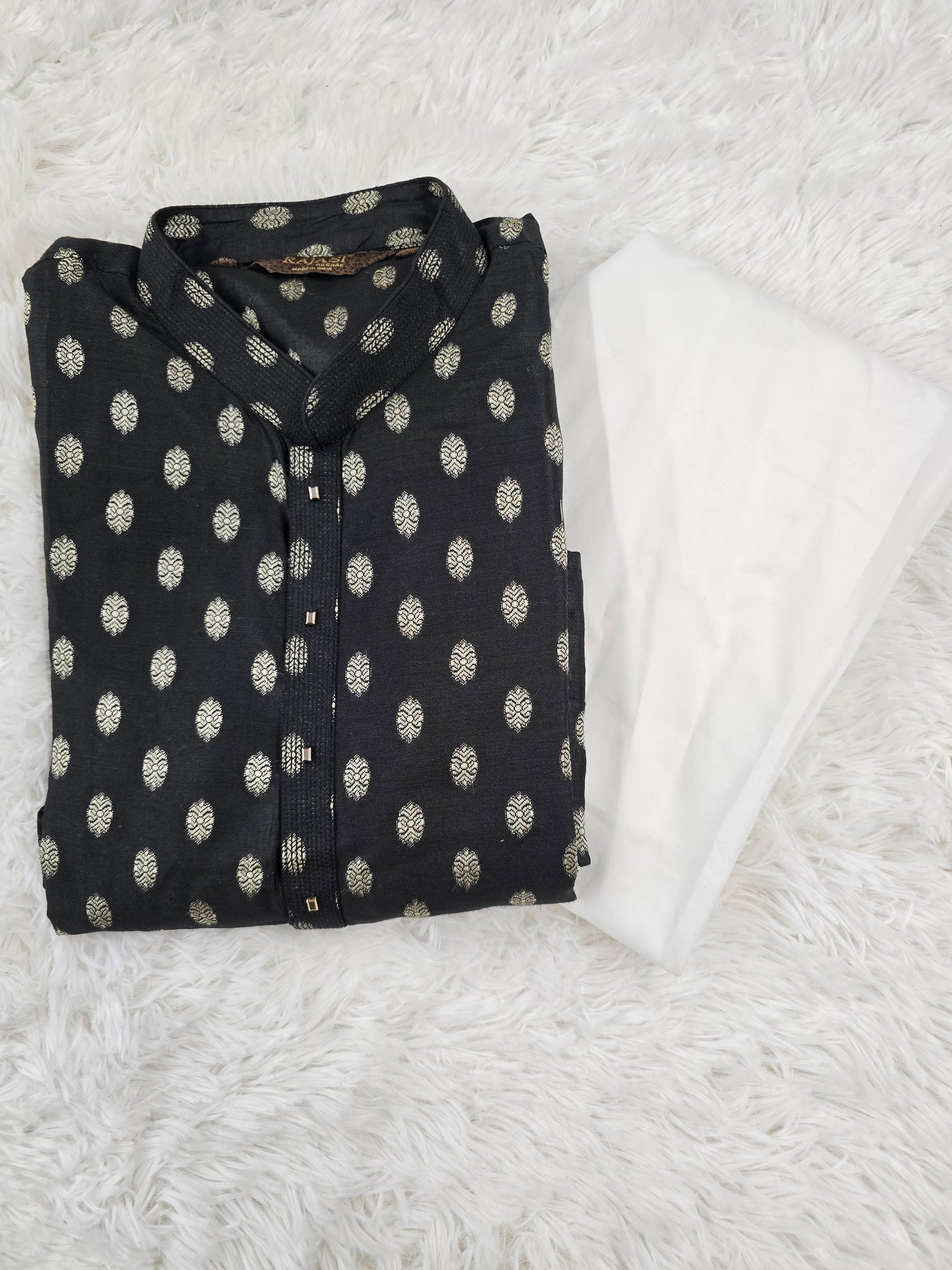 Men’s Black Kurta Set – Gold Foil Print