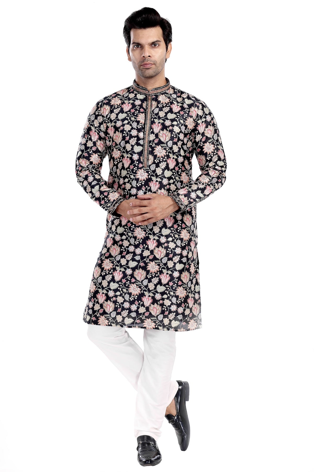 BLACK EMBROIDERED KURTA PYJAMA SET