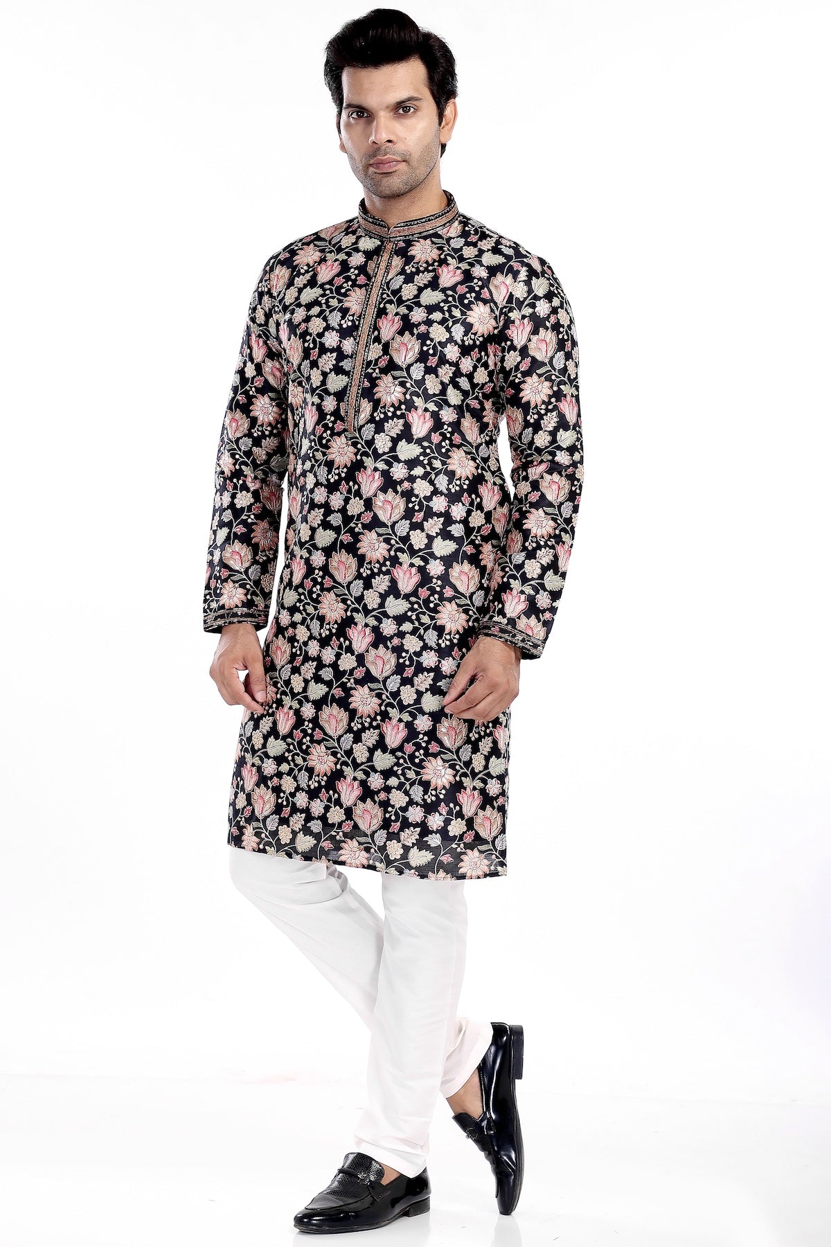 BLACK EMBROIDERED KURTA PYJAMA SET