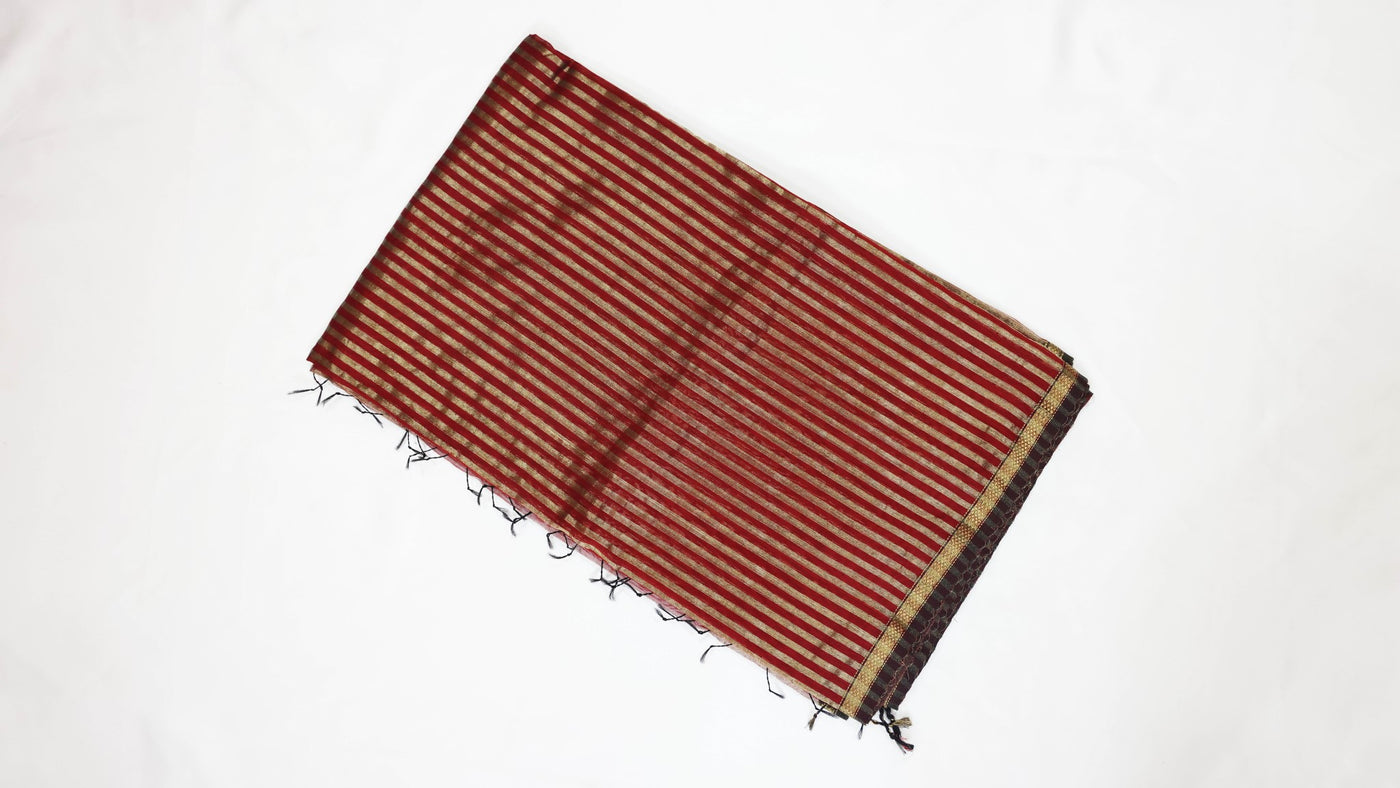 RED COLORED MAHESHWARI SILK COTTON SAREE WITH STITCHED BLOUSE - Sakkhi Style