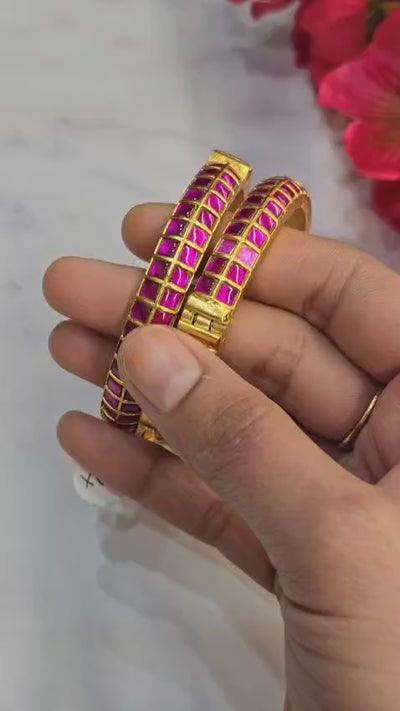 Set of two pink Kundan bangles