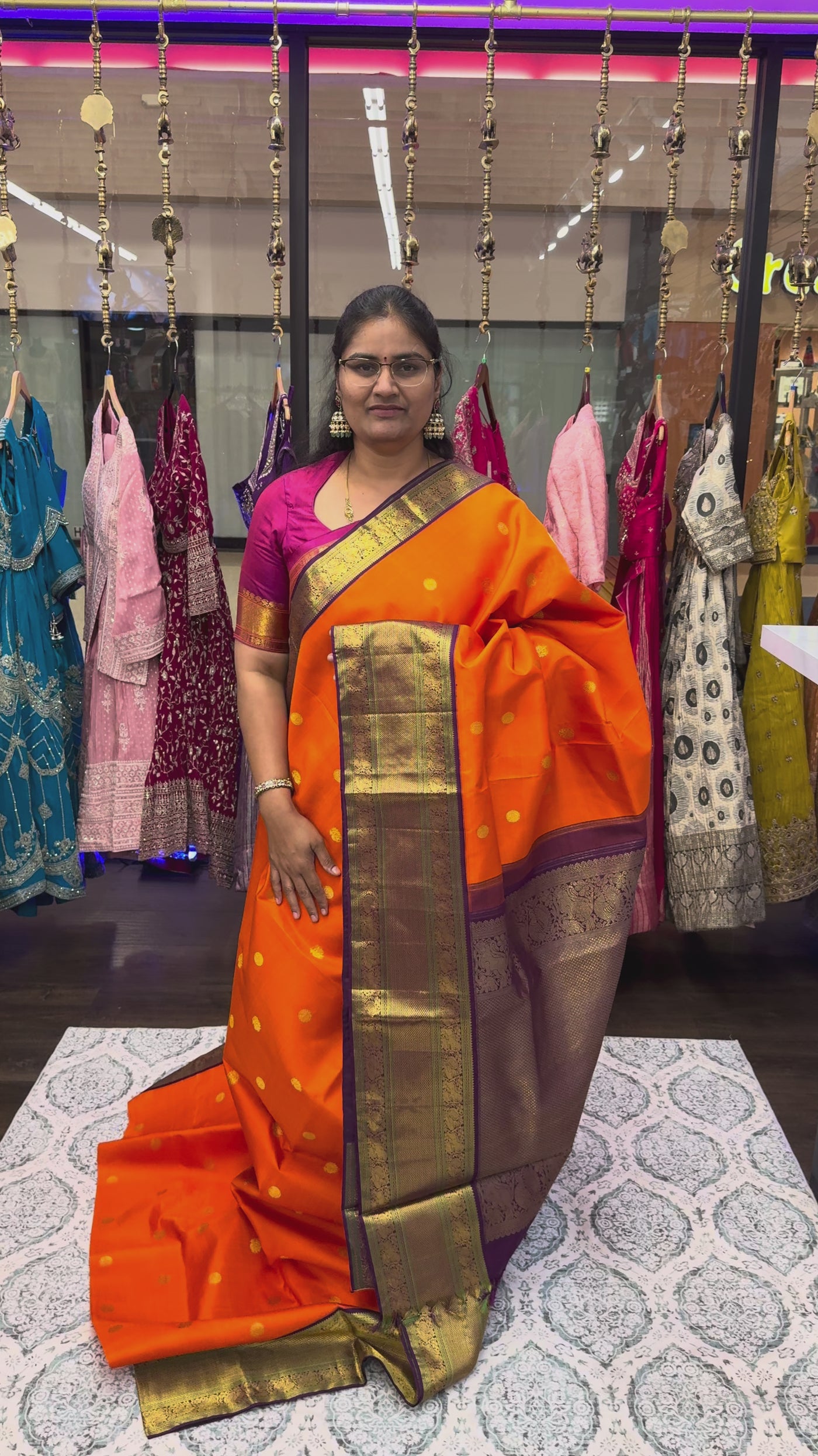 Kanchipattu Pure Silk Saree – Bright Orange with Purple Border & Gold Zari Weaving, Traditional Handwoven Saree with Matching Blouse