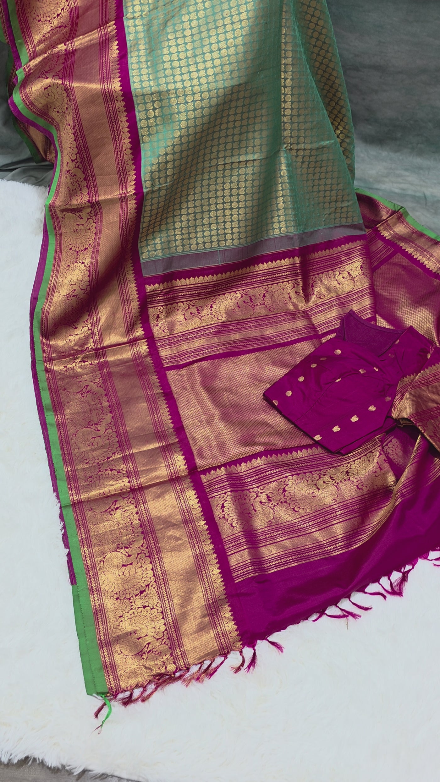 Gadwal Pure Silk Saree – Sea Green with Magenta Pink Border & Gold Zari Weaving, Handwoven Traditional Saree with Matching Blouse