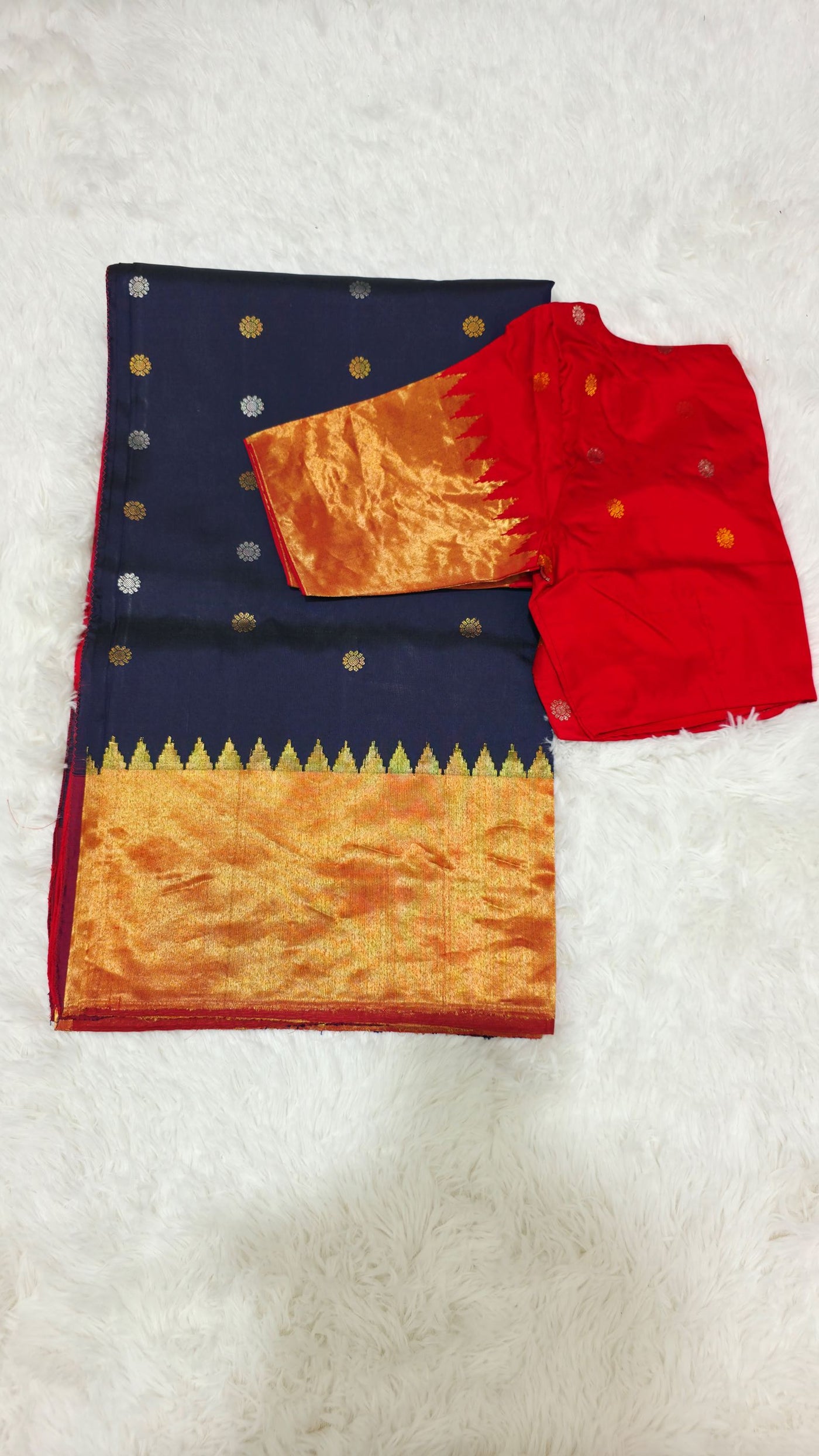 Gadwal Pure Silk Saree – Navy Blue with Red Pallu & Gold Zari Border, Handwoven Traditional Saree with Matching Blouse