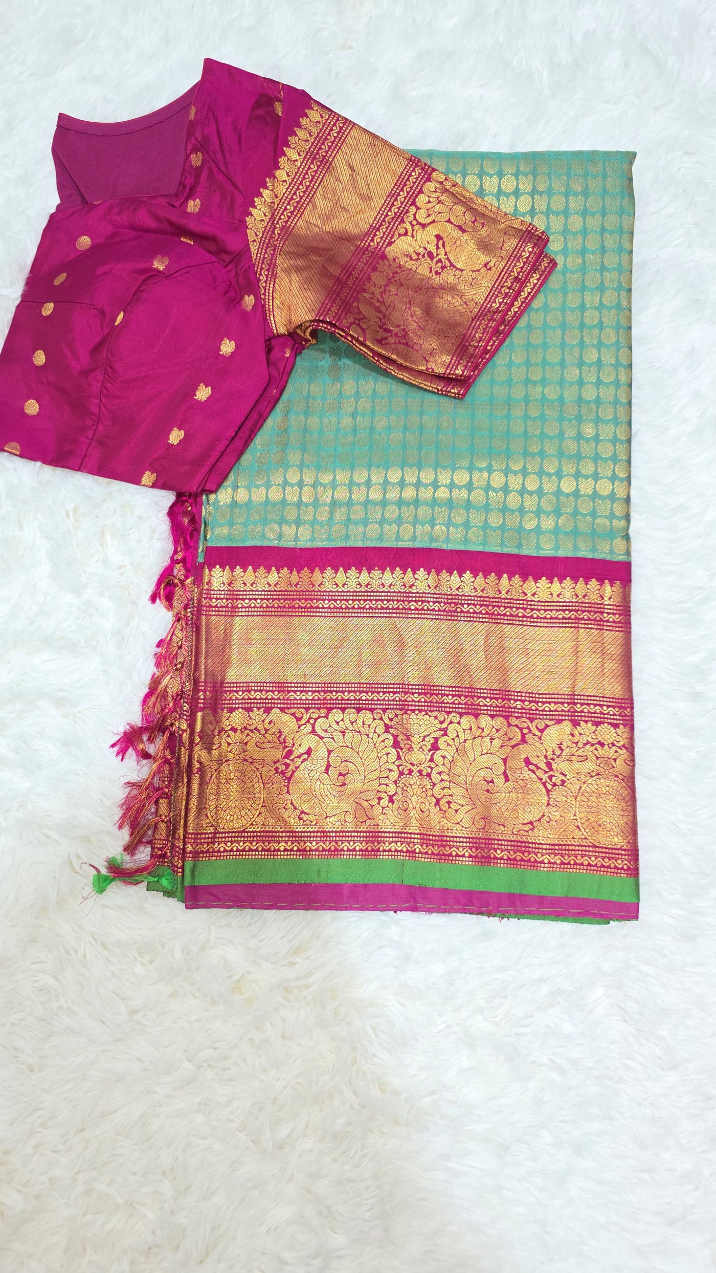 Gadwal Pure Silk Saree – Sea Green with Magenta Pink Border & Gold Zari Weaving, Handwoven Traditional Saree with Matching Blouse