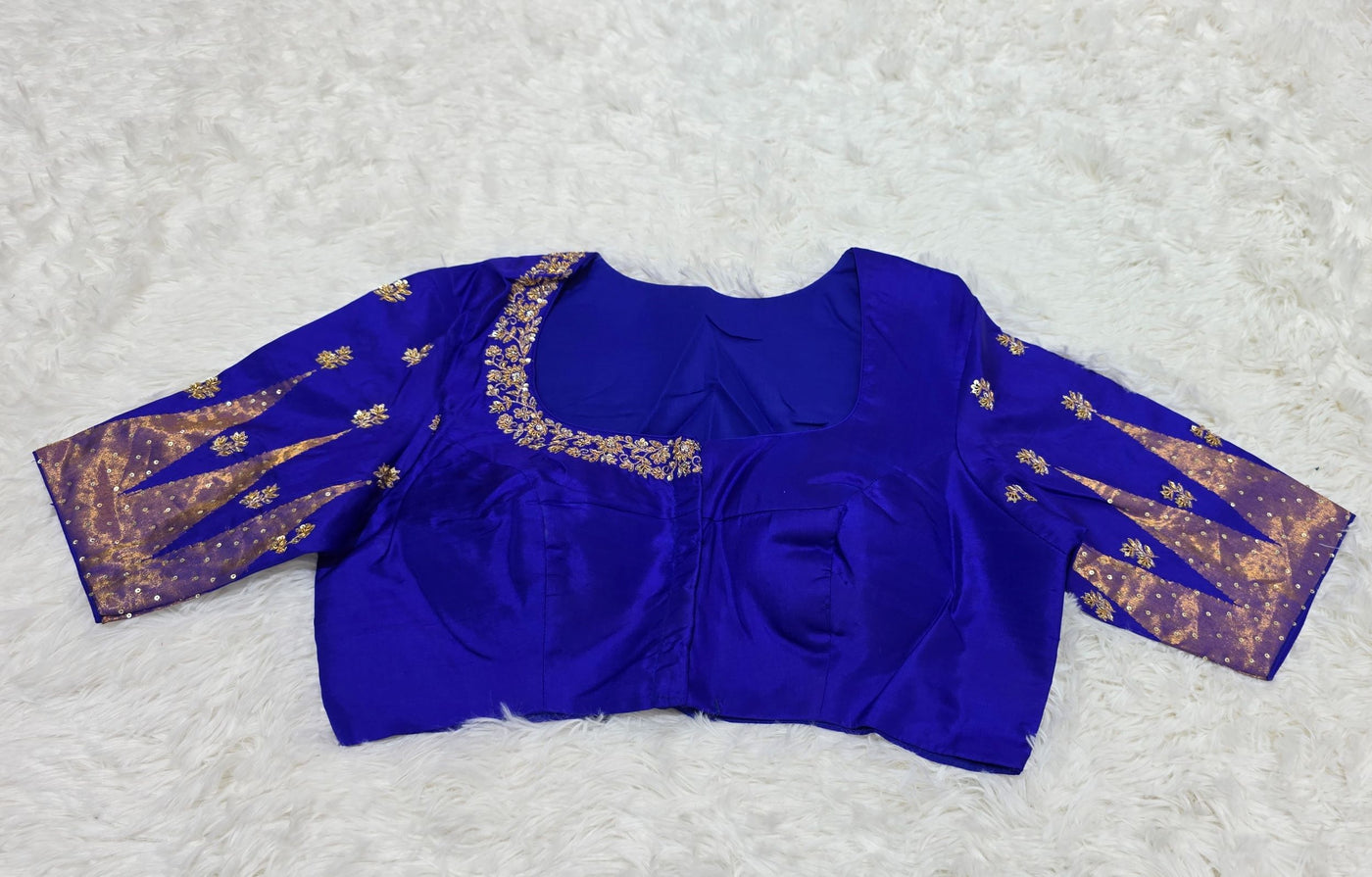 Royal Blue Gadwal Silk Saree with Golden Zari Accents & Embroidered Designer Blouse