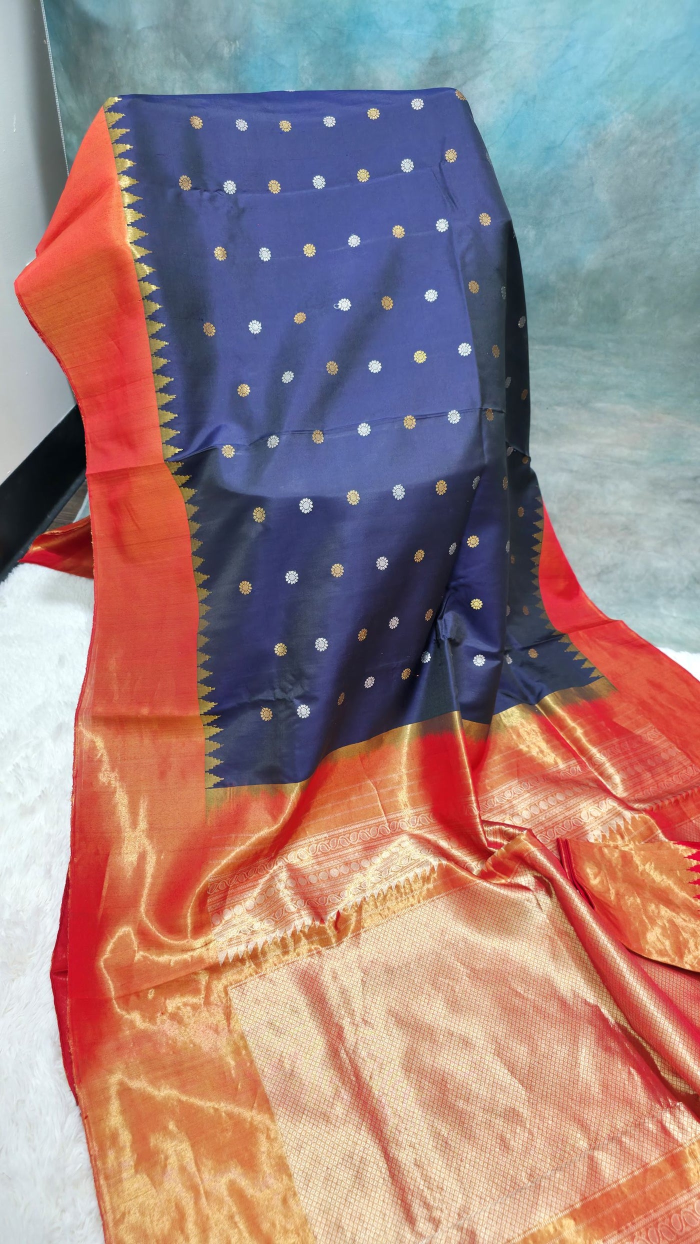 Gadwal Pure Silk Saree – Navy Blue with Red Pallu & Gold Zari Border, Handwoven Traditional Saree with Matching Blouse