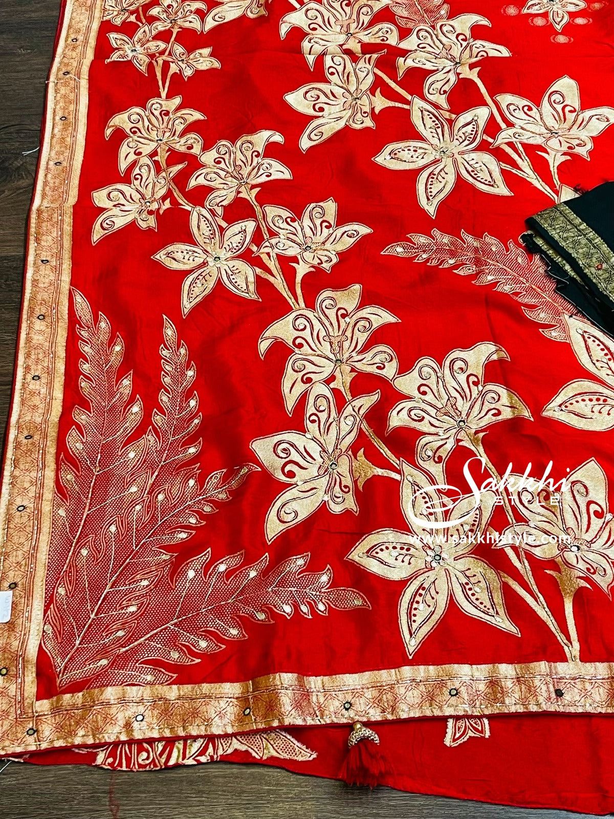 Red and Gold Moonga Silk Saree - Sakkhi Style