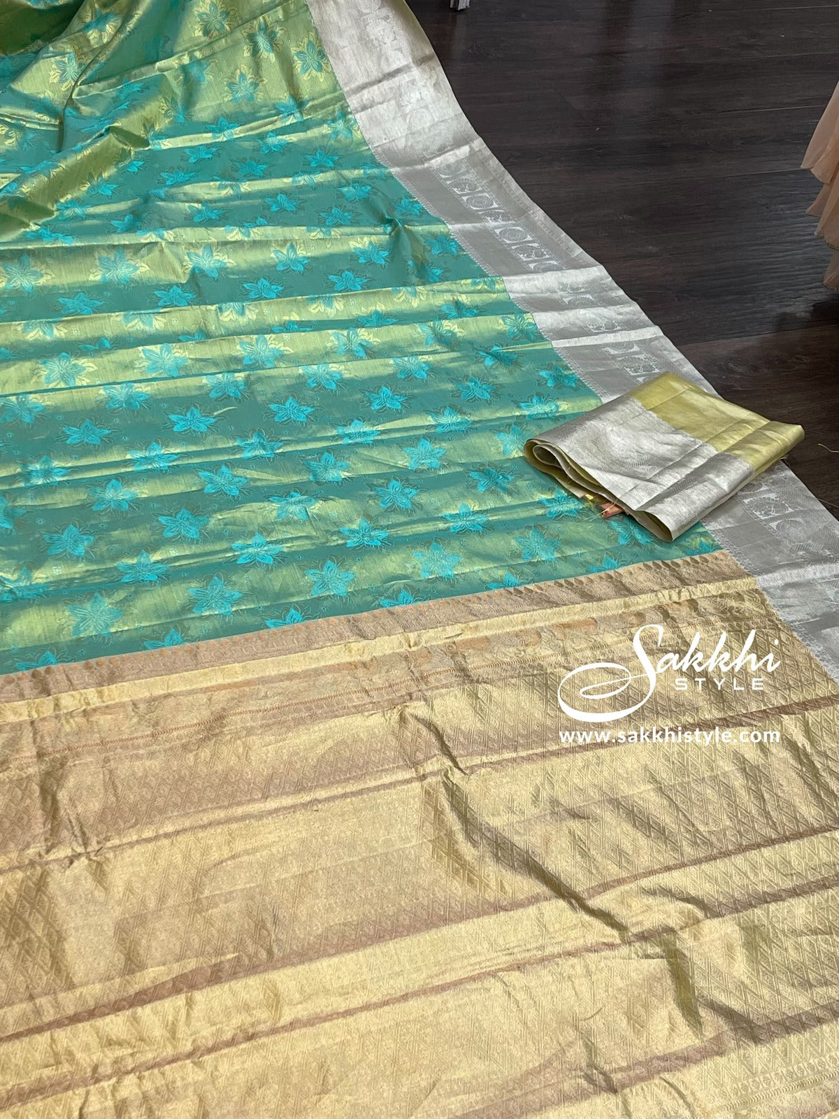 Blue and Gold Kanchipuram Pattu Saree - Sakkhi Style