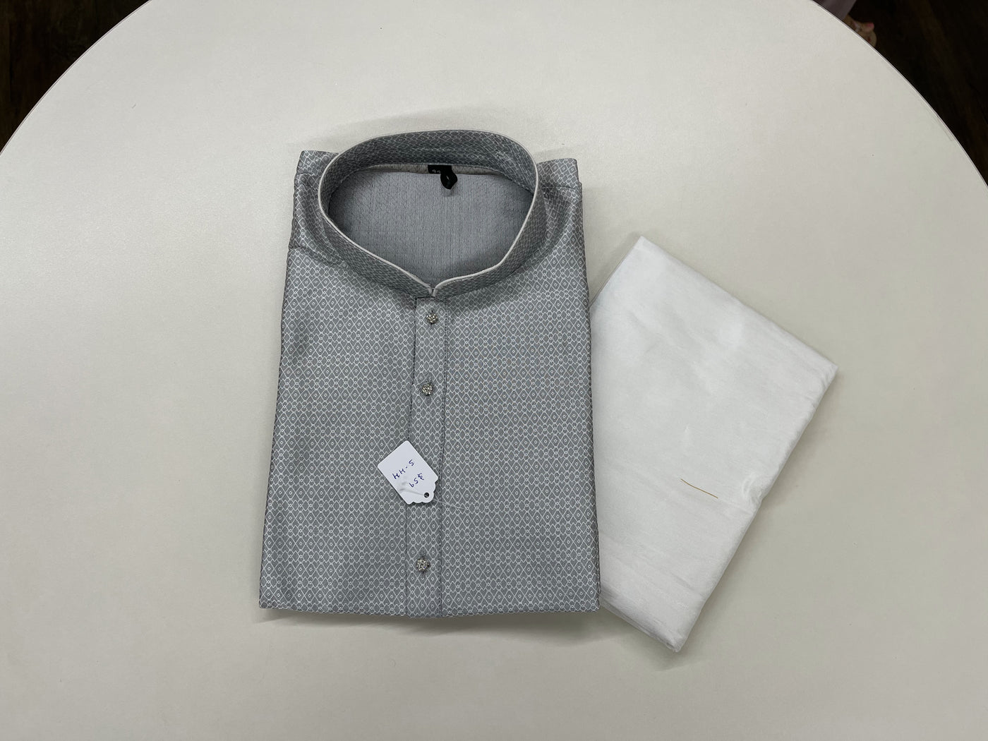 Grey and White Kurta Pyjama - Sakkhi Style